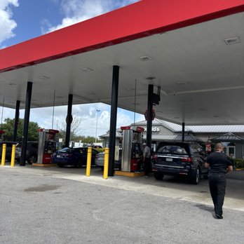 Pilot Travel Center - Gas Stations Near Me - Fort Pierce, Florida