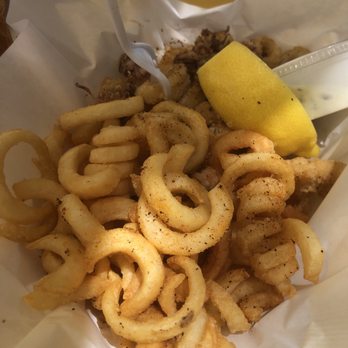Splash Cafe - Calamari and Chips - American Near Me - Pismo Beach, California