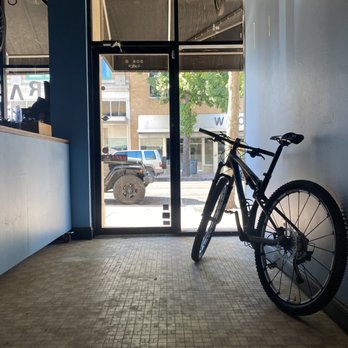 Brazos Bike Lounge - Bike Repair/Maintenance Near Me - Waco, Texas Brazos Bike Lounge - Bike Repair/Maintenance Near Me - Waco, Texas