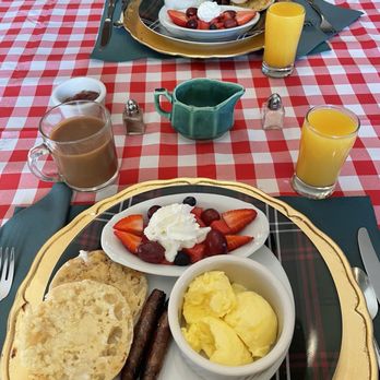 American River Inn - Breakfast! - Bed & Breakfast Near Me - Georgetown, California American River Inn - Breakfast! - Bed & Breakfast Near Me - Georgetown, California