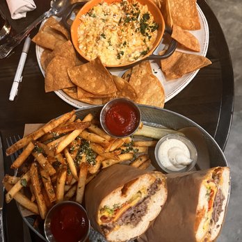 Divided Sky Tavern - American Near Me - Fair Oaks, California