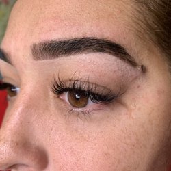 The Wax Appeal - Brow shaping and tinting