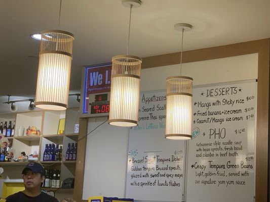 Peter's Sushi & Thai by null