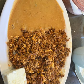 El Sinaloense Restaurant - Chilorio con huevos - Mexican Near Me - Paramount, California