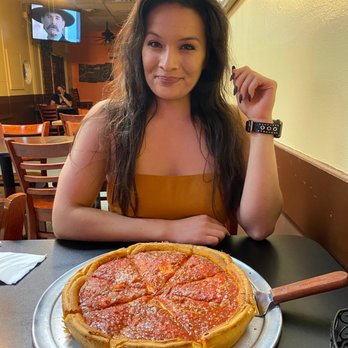 Chicago's Pizza  - Pizza Near Me - San Antonio, Texas