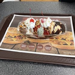 Braum's Ice Cream & Dairy Stores - 3 scoops of ice cream banana split .. so good