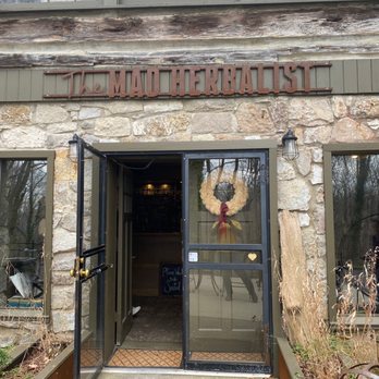 The Mad Herbalist - Front - Tea Rooms Near Me - Clarksville, Tennessee
