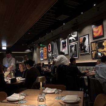 Ummo - Dining room - Italian Near Me - Chicago, Illinois
