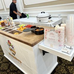 Momento party cart