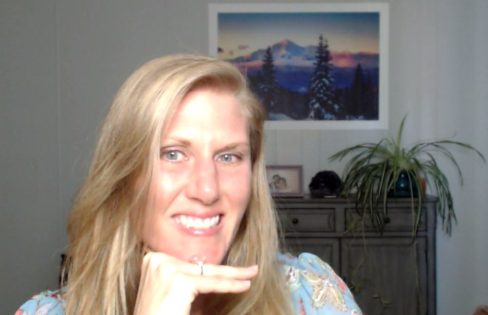 Renee Rowe, International Intuitive Counselor and Teacher Logo