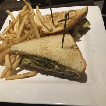 Pinnacle Grille - Burger on sourdough with skinny fries - Burgers Near Me - Scottsdale, Arizona Pinnacle Grille - Burger on sourdough with skinny fries - Burgers Near Me - Scottsdale, Arizona