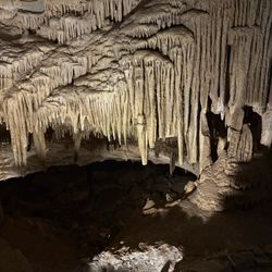 Cumberland Caverns