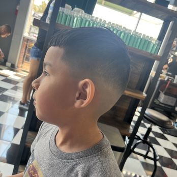 Connected Barber Lounge - Barbers Near Me - San Jose, California