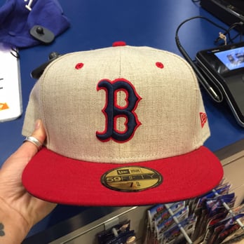 Lids - Bf likes this one but they don't have his size! - Hats Near Me - Orange, California Lids - Bf likes this one but they don't have his size! - Hats Near Me - Orange, California