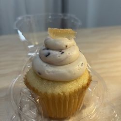 Mystic Moon Bakery - Blueberry pucker