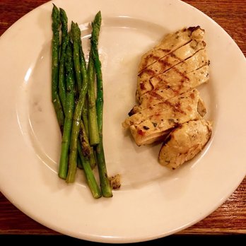 Houlihan's - Sides of grilled chicken and asparagus, DELICIOUS - Bars Near Me - Chanhassen, Minnesota Houlihan's - Sides of grilled chicken and asparagus, DELICIOUS - Bars Near Me - Chanhassen, Minnesota
