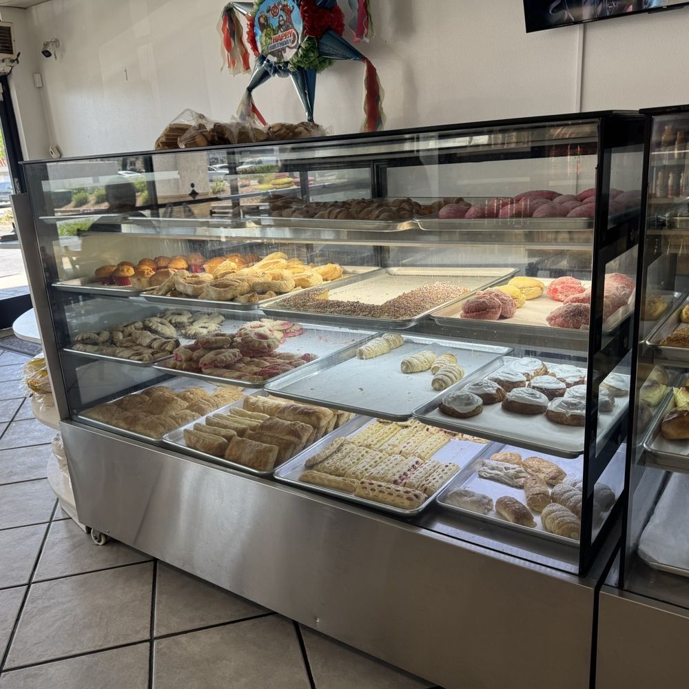 Pepe's Panaderia - Bakeries Near Me - Riverside, California