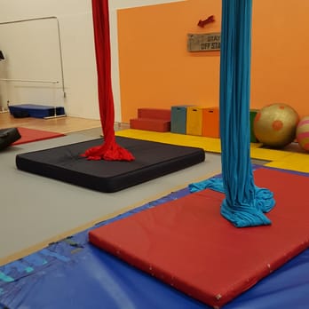 Aerial Physique - Beautiful well maintained silks : ) - Aerial Fitness Near Me - Los Angeles, California