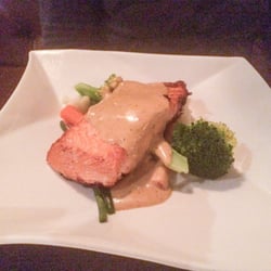 Carillon Hotel - Salmon