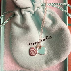 Tiffany & Co - Double heart pendant necklace