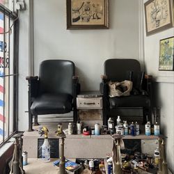 Reina Shoe Repair - Al Capone sat in the seat to the right!