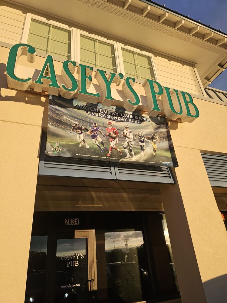 Casey's Pub Logo
