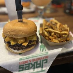 Jakes Burgers and Beer - Texas Frito Chili Burger