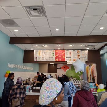 Robeks - Opening day. Line goes by fast especially with lots of new customers. - Juice Bars & Smoothies Near Me - Avon, Connecticut Robeks - Opening day. Line goes by fast especially with lots of new customers. - Juice Bars & Smoothies Near Me - Avon, Connecticut