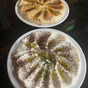 Sultan Grill - Hummus and 3. Garlic Dip - Middle Eastern Near Me - Arvada, Colorado