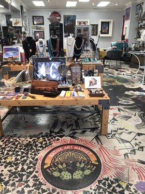 Native Art Market by null