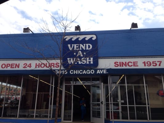 Chicago Lake Coin Laundry by null