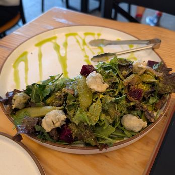 allmine - House salad. - Pizza Near Me - Oceanside, California allmine - House salad. - Pizza Near Me - Oceanside, California