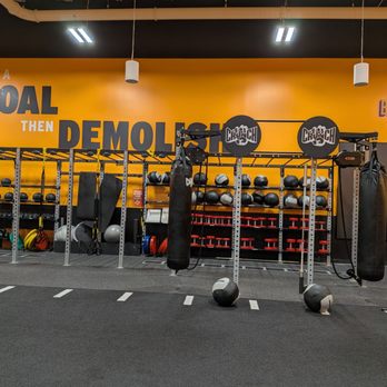 Crunch Fitness - Gyms Near Me - Marrero, Louisiana Crunch Fitness - Gyms Near Me - Marrero, Louisiana