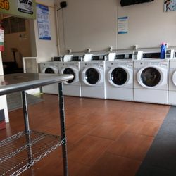 Lava Max - Excelente lugar para servicio de lavandería