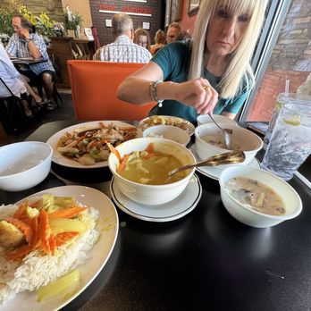 Bangkok Thai Express - Cashew chicken - Thai Near Me - St. George, Utah