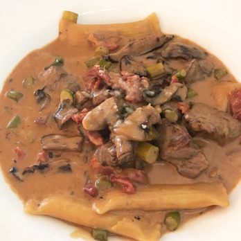 Ciao Bello - Pasta special ( stuffed rigatoni with filet mignon tips, sun dried tomatoes, asparagus tips, and mushrooms with a sherry wine cream sauce) - Italian Near Me - Cranford, New Jersey