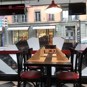 California - Seating area - Bars Near Me - Luzern, LU