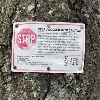 Hubbard Park - Be careful! - Hiking Near Me - Meriden, Connecticut