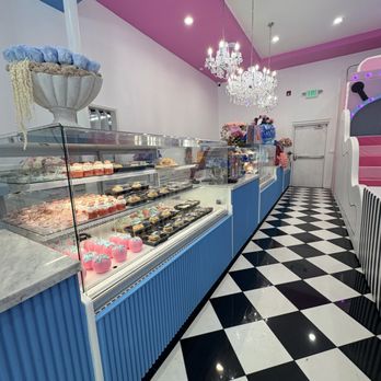 Yummies + Play - Fresh pastries, breakfast favorites, sweet treats, and delicious bites made fresh for the whole family to enjoy. - Indoor Playcenter Near Me - Tarzana, California Yummies + Play - Fresh pastries, breakfast favorites, sweet treats, and delicious bites made fresh for the whole family to enjoy. - Indoor Playcenter Near Me - Tarzana, California