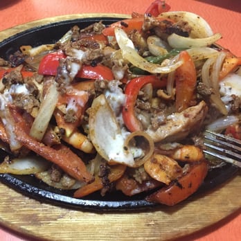 Cocina La Doce - Mixed Fajitas dish (steak, shrimp, chicken) was delicious came out of the kitchen steaming - Mexican Near Me - Banning, California Cocina La Doce - Mixed Fajitas dish (steak, shrimp, chicken) was delicious came out of the kitchen steaming - Mexican Near Me - Banning, California