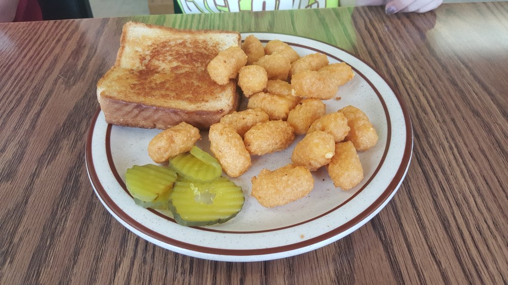 CORNER STATION Updated September 2024 18152 Hwy 141, Templeton