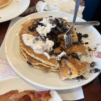 Woodbridge Cafe - Oreo Pancakes - Cafes Near Me - Sachse, Texas