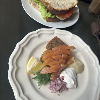Cafe 2001 - BLT and salmon w/ hashbrown - Cafes Near Me - Los Angeles, California