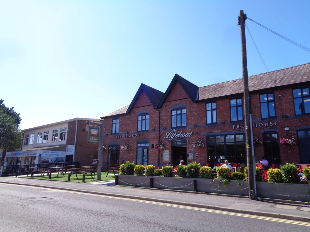 THE LIFEBOAT JD WETHERSPOON 41 Three Tuns Ln, Formby, Merseyside