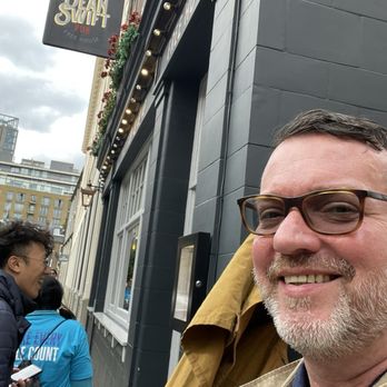 Dean Swift - Les R. - going in - Pubs Near Me - London, XGL Dean Swift - Les R. - going in - Pubs Near Me - London, XGL