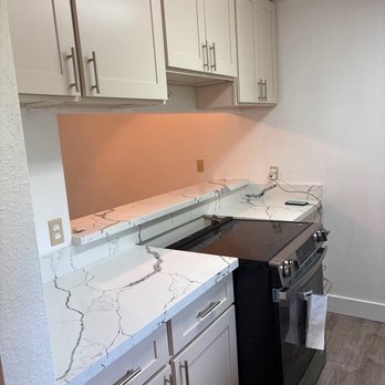 Double Tree Cabinet & Countertop - Cabinetry Near Me - Kahului, Hawaii