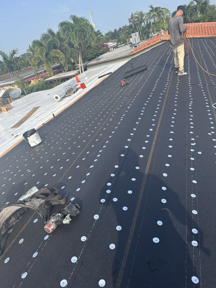 Slide of Roofing H Services