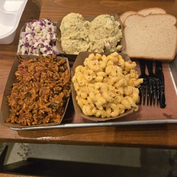 Pinkerton's Barbecue - My tray of sides. Mac and cheese, jambalaya, potato salad, coleslaw and white bread. - Barbeque Near Me - San Antonio, Texas