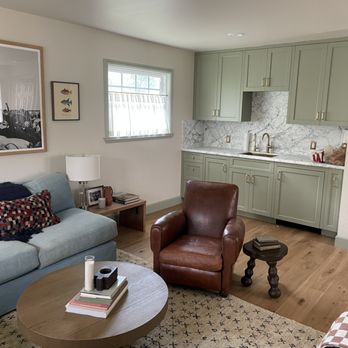 Thatcher Construction - Cozy farmhouse common room with custom wet bar. - General Contractors Near Me - Ojai, California