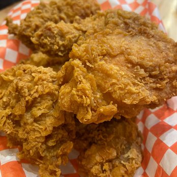 bb.q CHICKEN - golden fried bone-in - Chicken Shop Near Me - Richmond Hill, Ontario